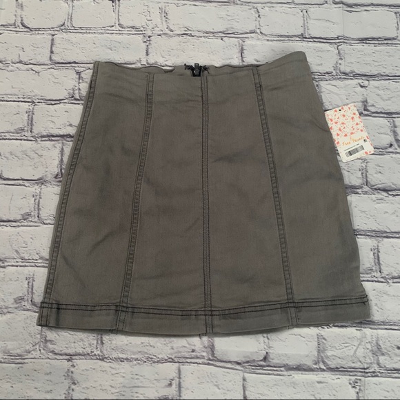 Free People Dresses & Skirts - Free people skirt gray size 4